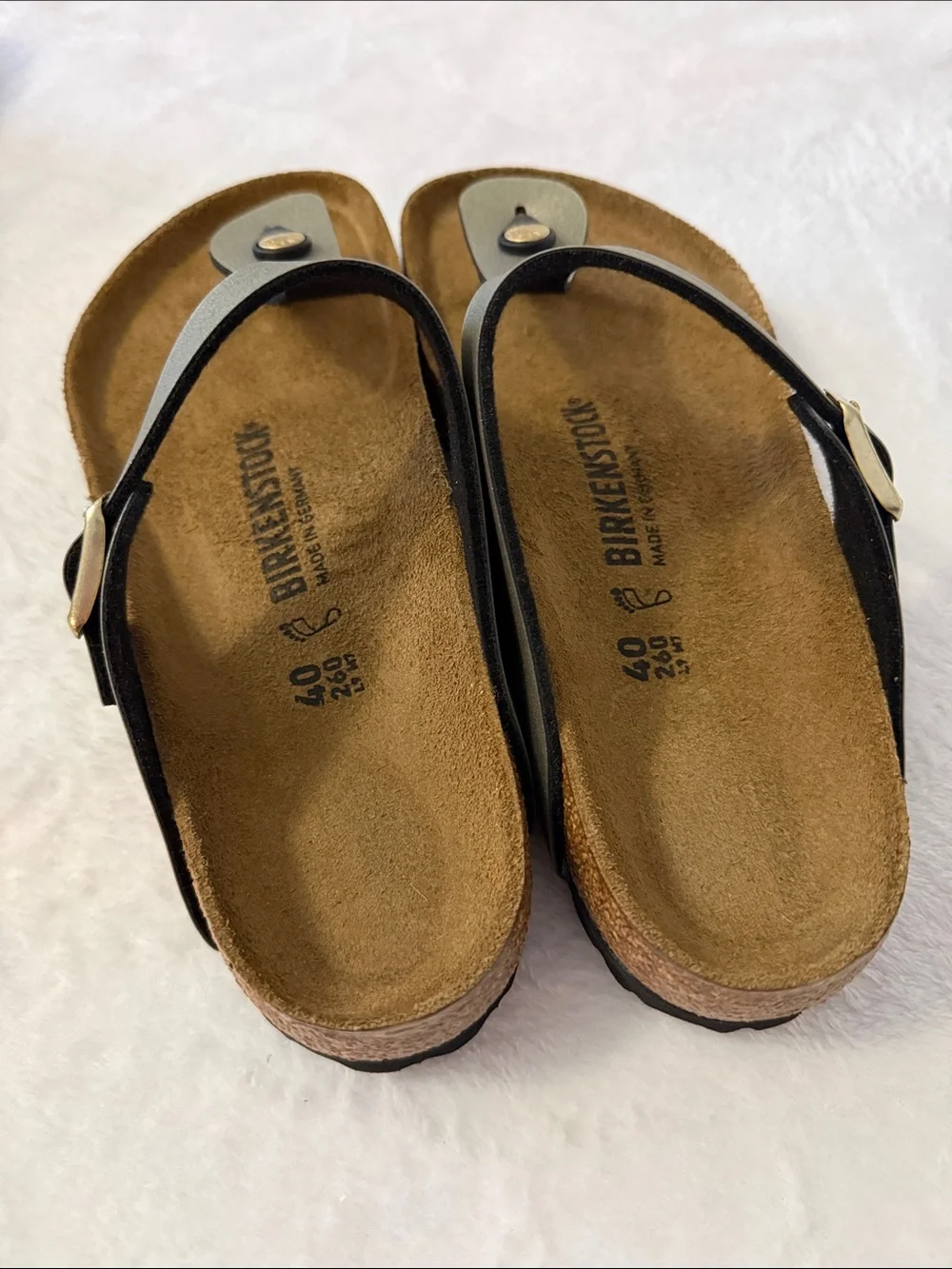 NIB Birkenstock Gizeh Icy Metallic Stone Gold Sandal Size 40 Normal Width